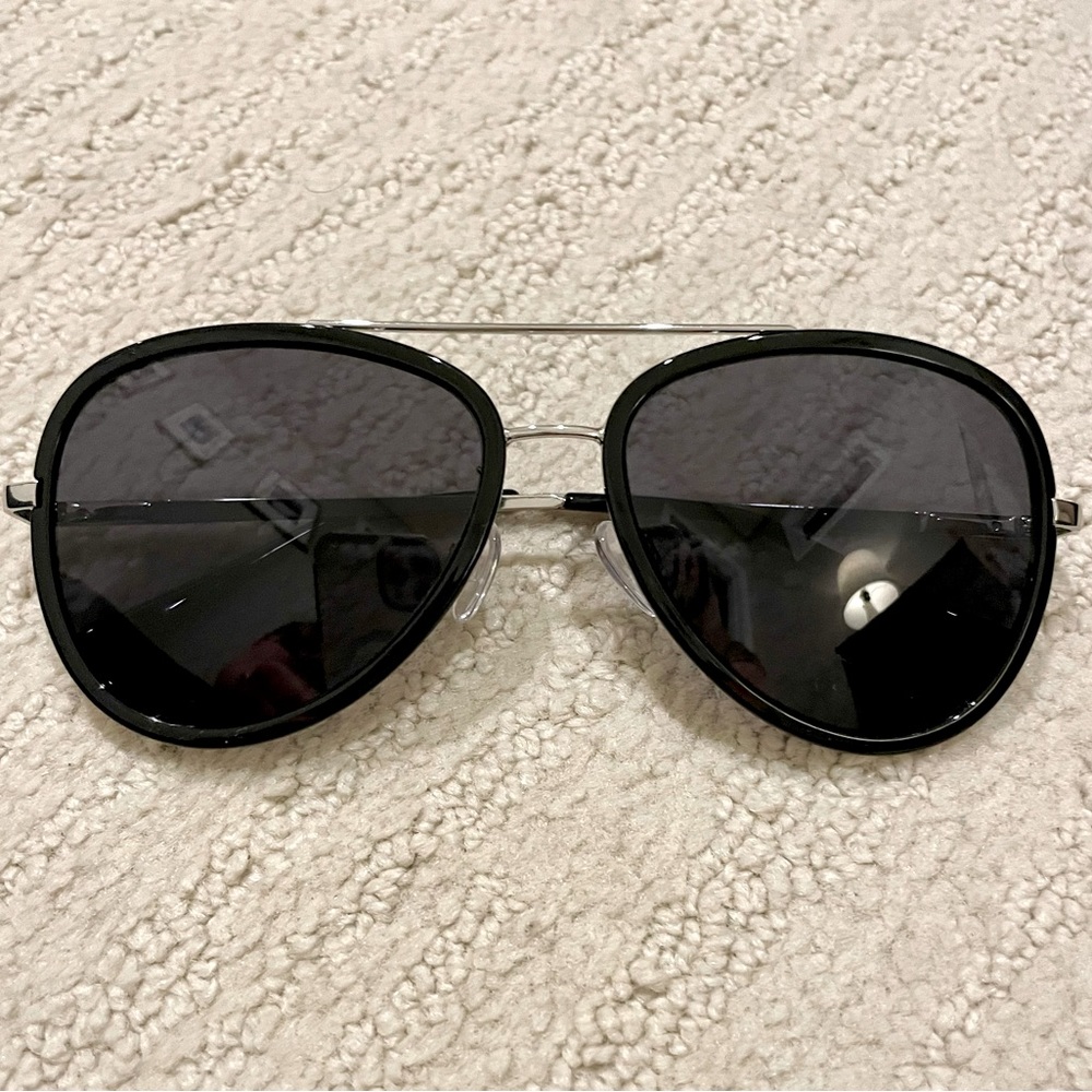 s&r Aviator Sunglasses with case